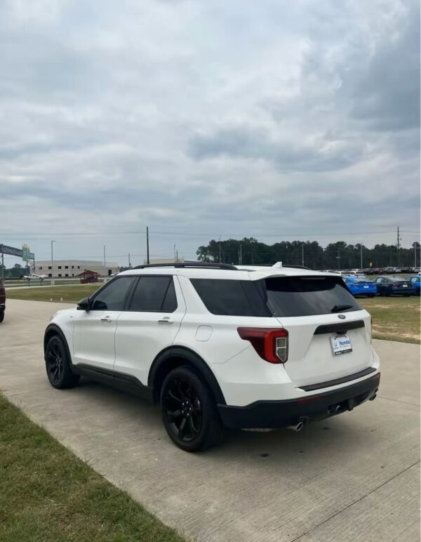 2022 Ford Explorer • ST-Line Sport Utility 4D - Image 3