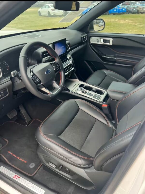 2022 Ford Explorer • ST-Line Sport Utility 4D - Image 2