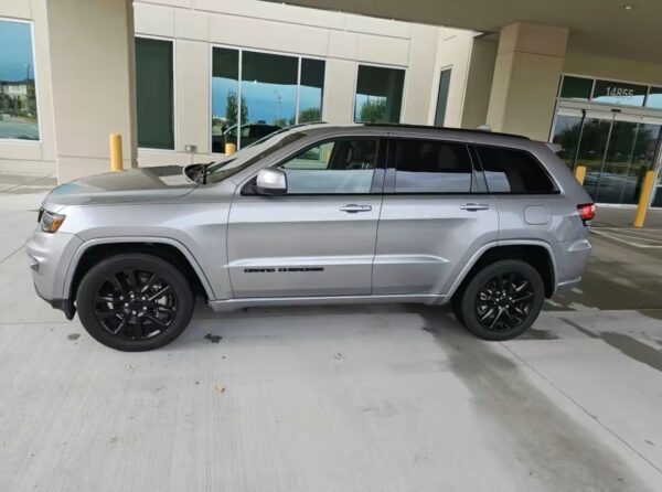2021 Jeep Grand Cherokee • Laredo X Sport Utility 4D