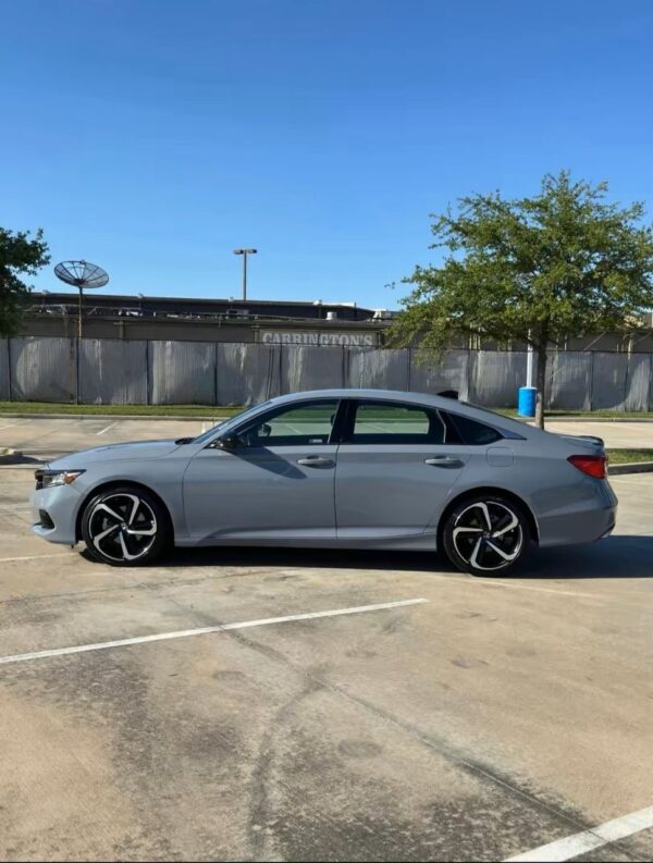 2022 Honda Accord Sport 1.5T - CLEAN TITLE - Image 5