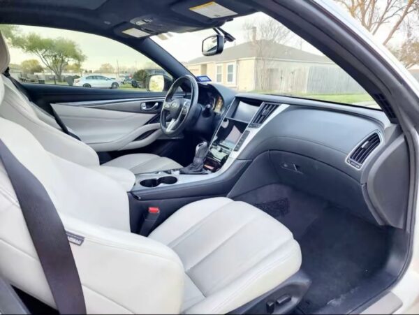 2017 Infiniti Q60 • 3.0t Premium Coupe 2D - Image 3