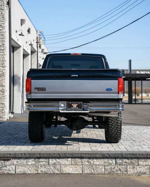 1997 Ford F350 XLT 4X4 - Image 4