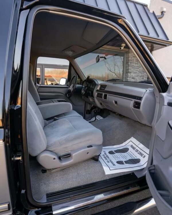 1997 Ford F350 XLT 4X4 - Image 2