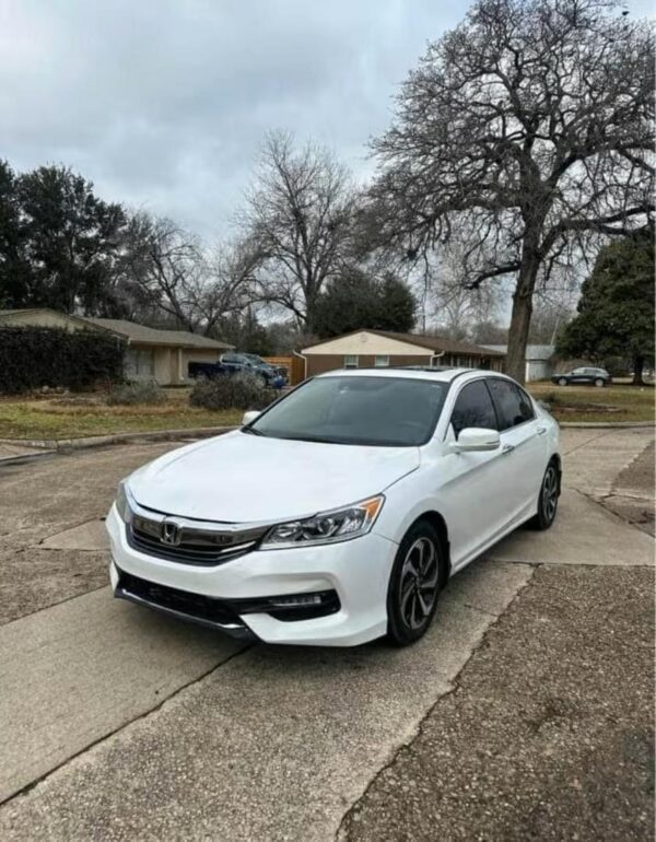 2018 Honda Accord • EX-L Sedan 4D