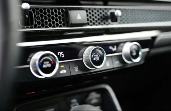 2024 Honda Civic Sports - Image 3